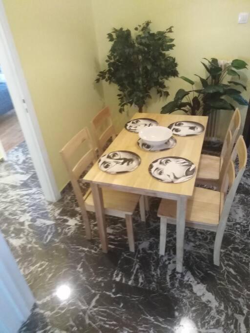 Thissio Apartment Philoxenia Атина Екстериор снимка