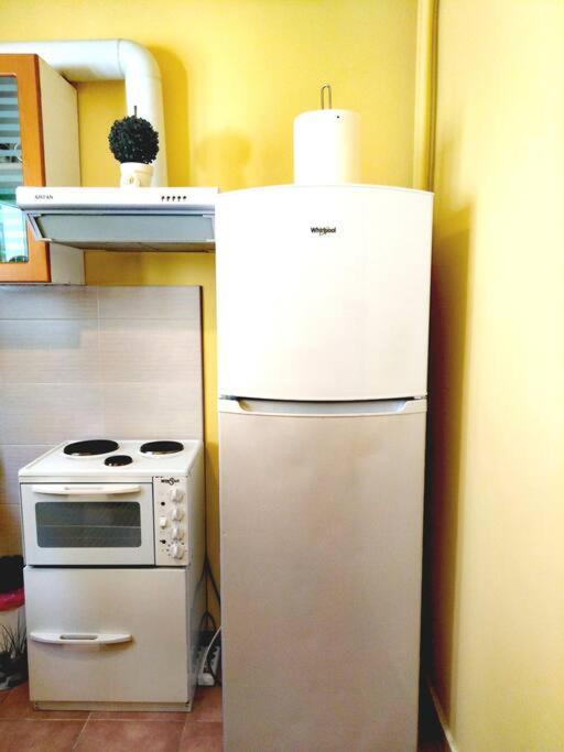 Thissio Apartment Philoxenia Атина Екстериор снимка